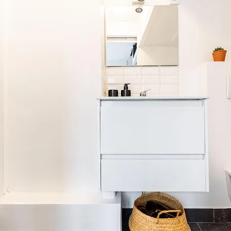 Appartamento Guestready - De Charme Dans Le 10eme Arr. Parigi