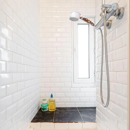 Guestready - De Charme Dans Le 10eme Arr. Apartment